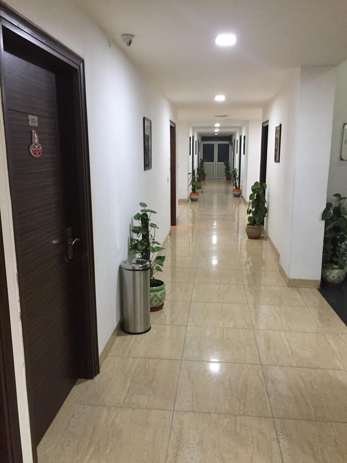 Cyber Inn Γκουργκάον Εξωτερικό φωτογραφία